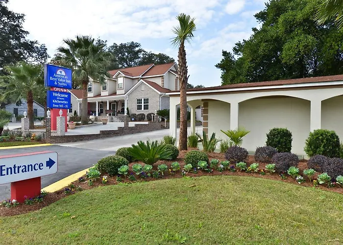 Savannah Inn And Suites Savannah Port Area