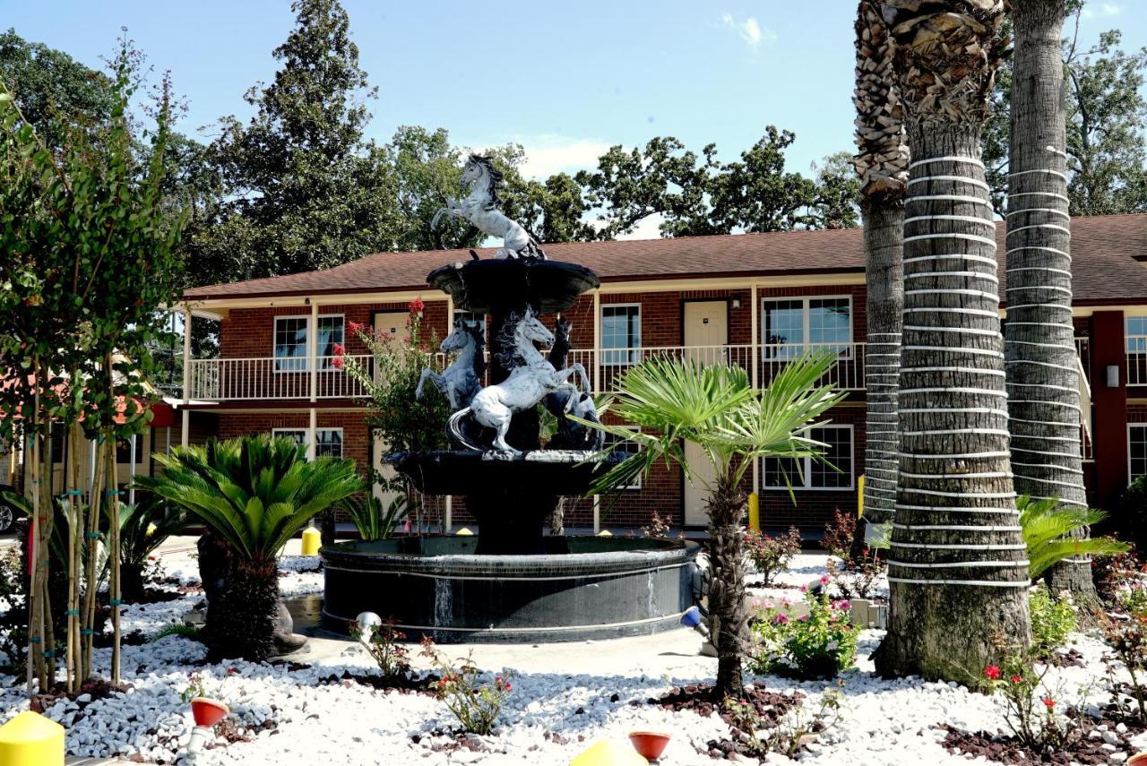 Hotel And Port Area Port Wentworth